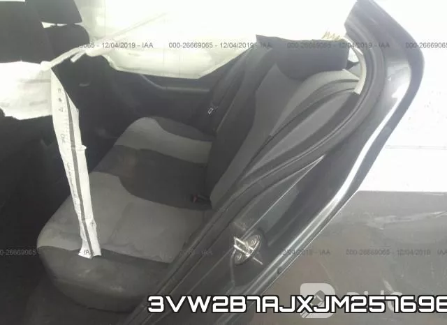 3VW2B7AJXJM257696 фото 9