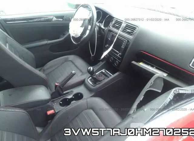 3VW5T7AJ0HM270252 фото 5