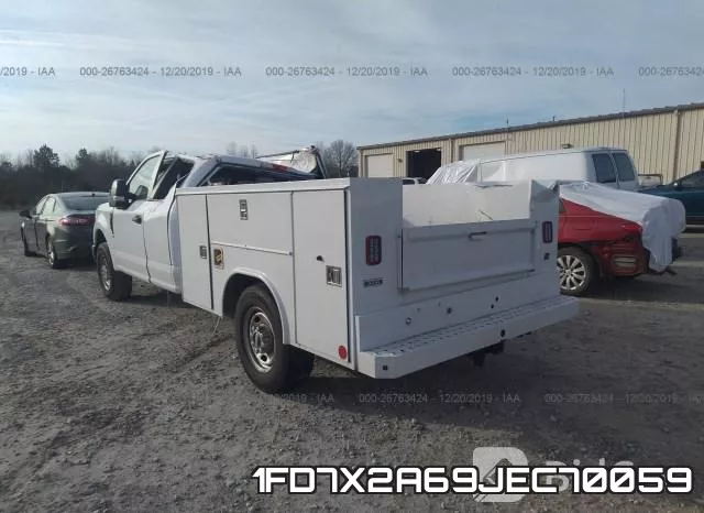 1FD7X2A69JEC70059 фото 4