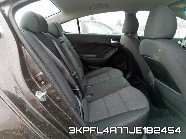 3KPFL4A77JE182454 фото 5
