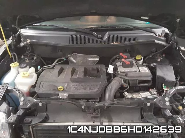 1C4NJDBB6HD142639 фото 8