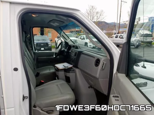 1FDWE3F60HDC71665 фото 4