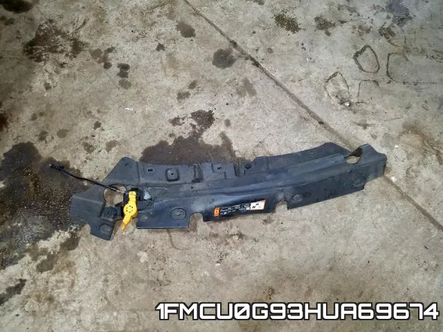 1FMCU0G93HUA69674 фото 7