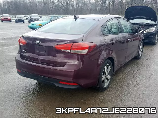 3KPFL4A72JE228076 фото 4