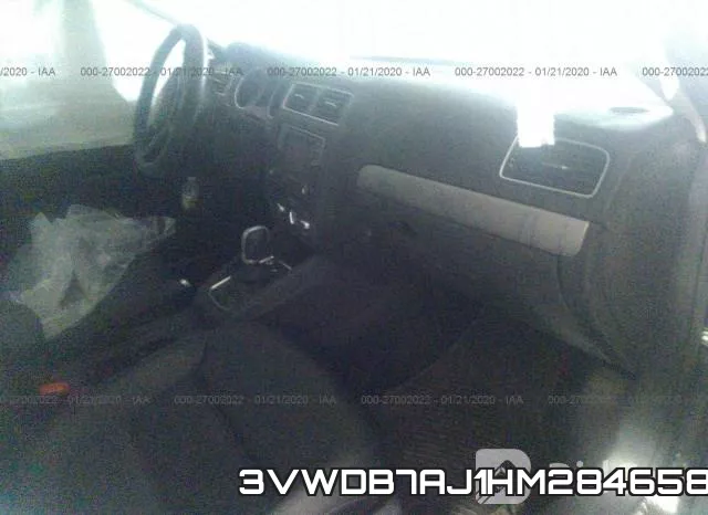 3VWDB7AJ1HM284658 фото 4