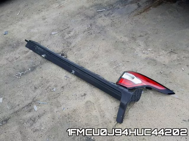 1FMCU0J94HUC44202 фото 5