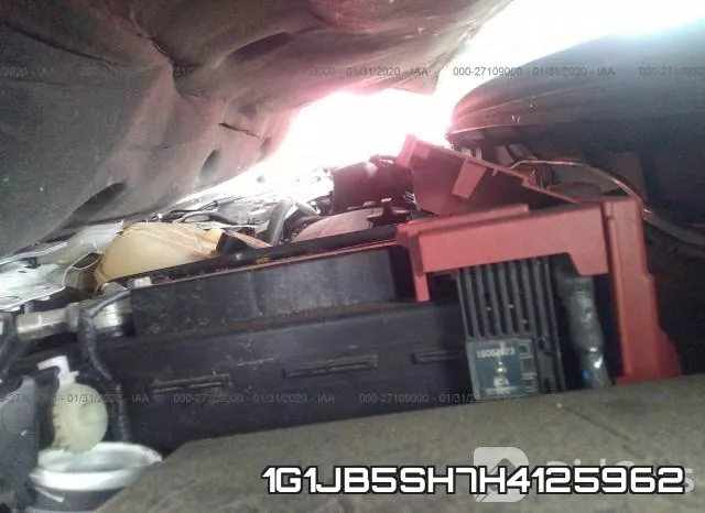 1G1JB5SH7H4125962 фото 2