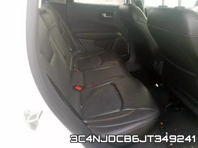 3C4NJDCB6JT349241 фото 6