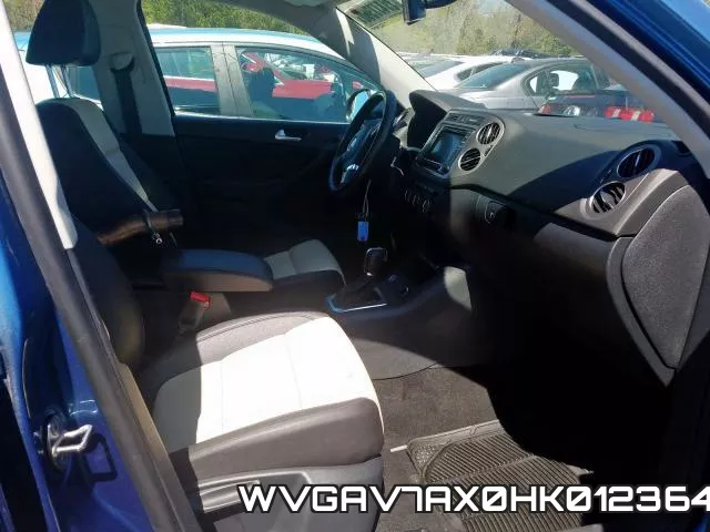 WVGAV7AX0HK012364 фото 5