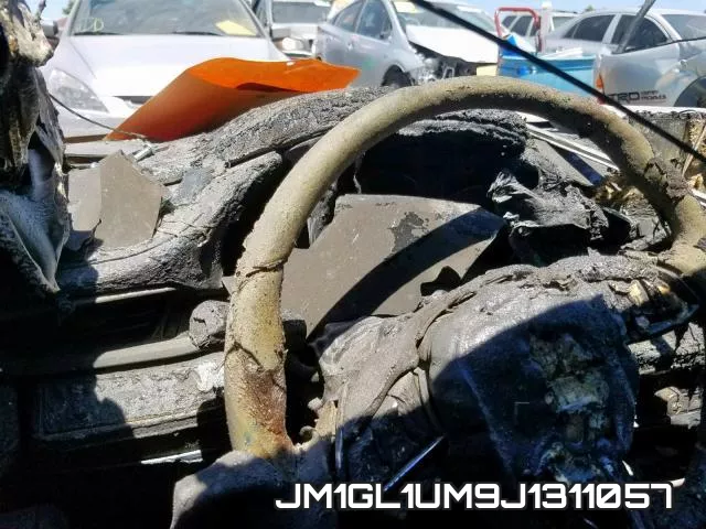 JM1GL1UM9J1311057 фото 6