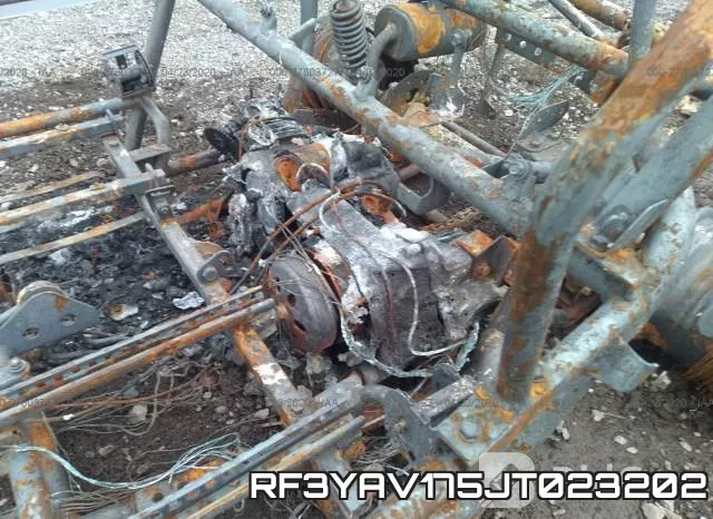 RF3YAV175JT023202 фото 5