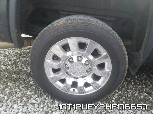 1GT12UEY2HF176657 фото 8