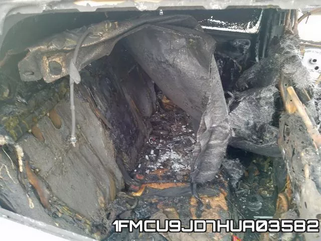 1FMCU9JD7HUA03582 фото 6