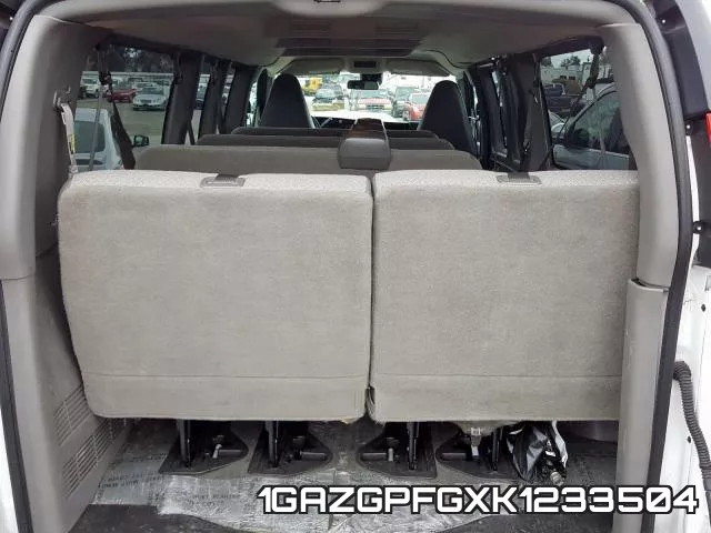 1GAZGPFGXK1233504 фото 7