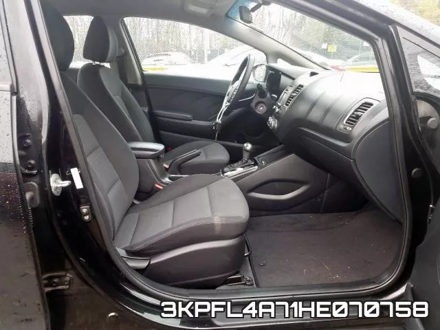 3KPFL4A71HE070758 фото 5