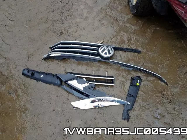 1VWBA7A35JC005439 фото 5