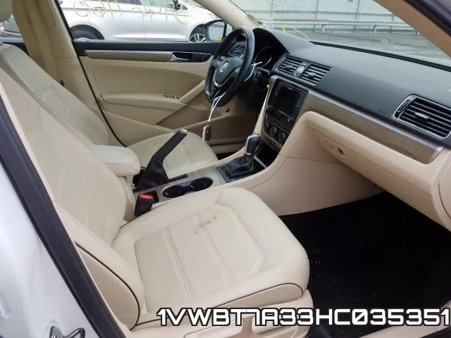 1VWBT7A33HC035351 фото 4