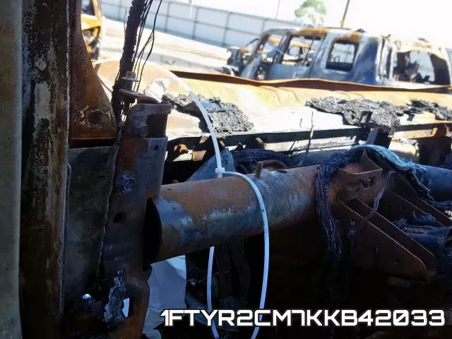1FTYR2CM7KKB42033 фото 9