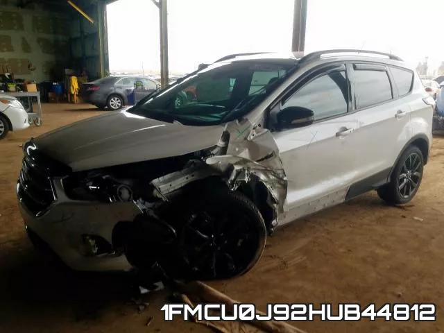 1FMCU0J92HUB44812 фото 3