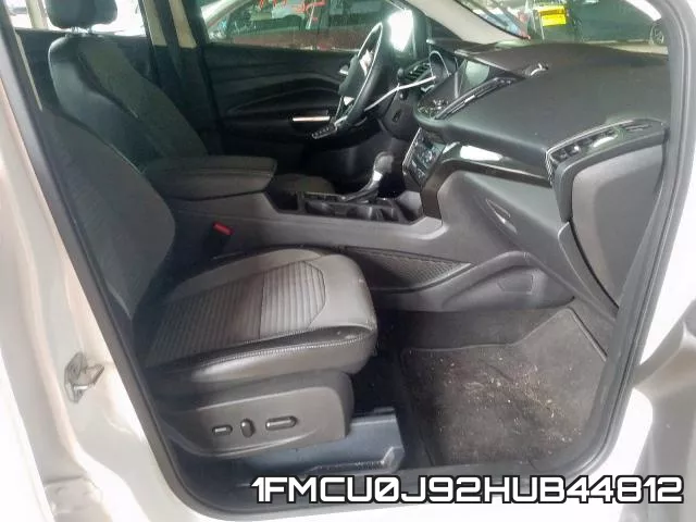 1FMCU0J92HUB44812 фото 6