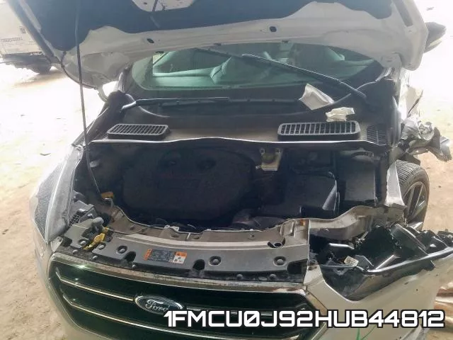 1FMCU0J92HUB44812 фото 8