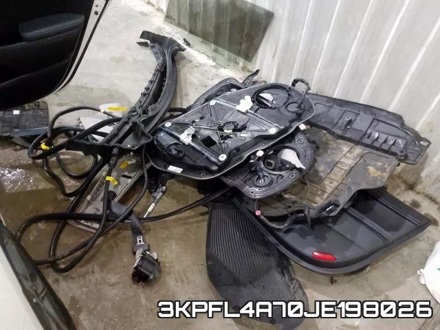 3KPFL4A70JE198026 фото 8