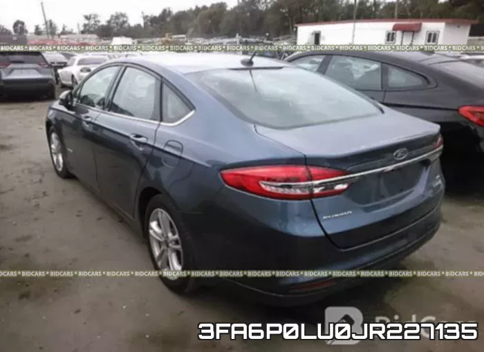 3FA6P0LU0JR227135 фото 4