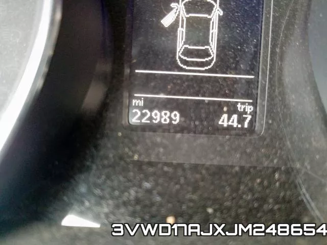 3VWD17AJXJM248654 фото 9