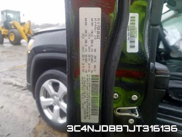 3C4NJDBB7JT316136 фото 2