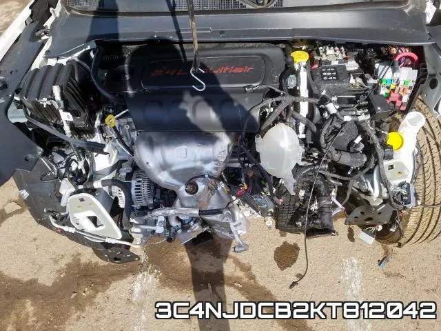 3C4NJDCB2KT812042 фото 5