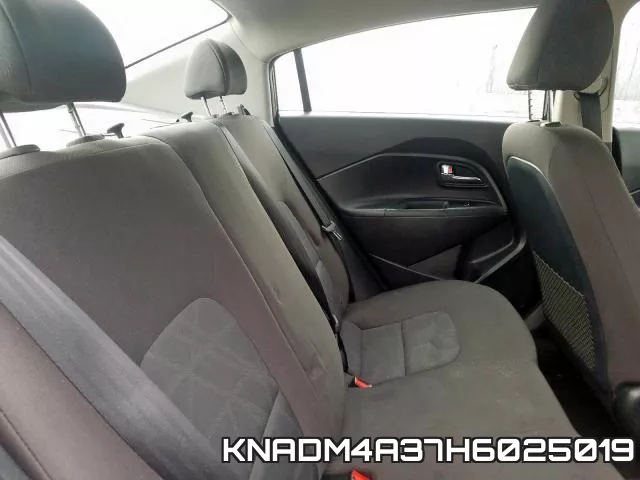 KNADM4A37H6025019 фото 7