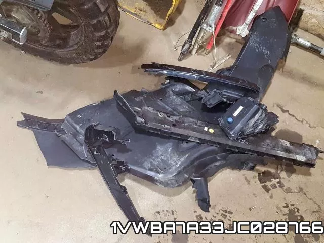 1VWBA7A33JC028766 фото 9