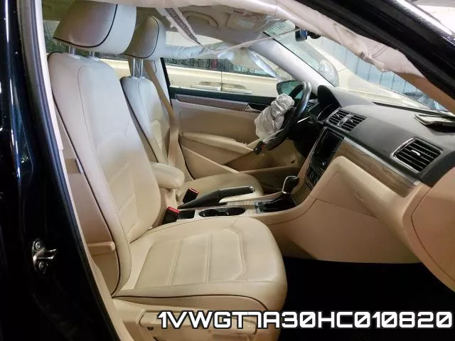 1VWGT7A30HC010820 фото 6