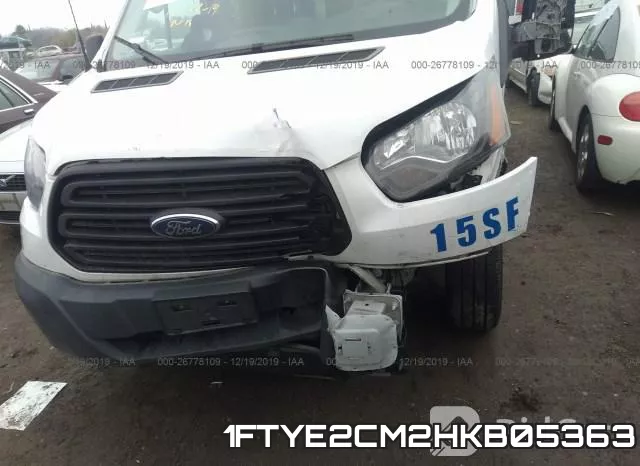 1FTYE2CM2HKB05363 фото 3