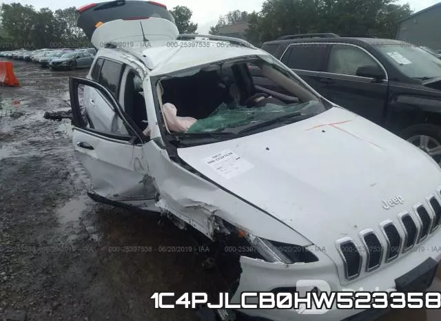 1C4PJLCB0HW523358 фото 4