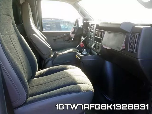 1GTW7AFG8K1328831 фото 5