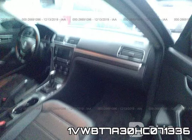 1VWBT7A30HC071336 фото 6
