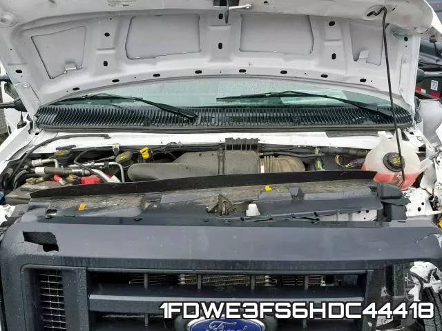 1FDWE3FS6HDC44418 фото 8