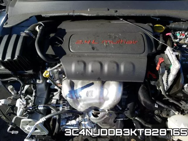 3C4NJDDB3KT828765 фото 8