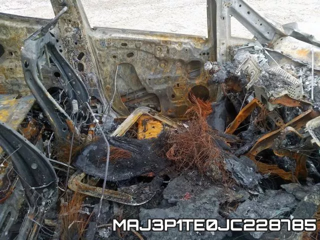 MAJ3P1TE0JC228785 фото 6