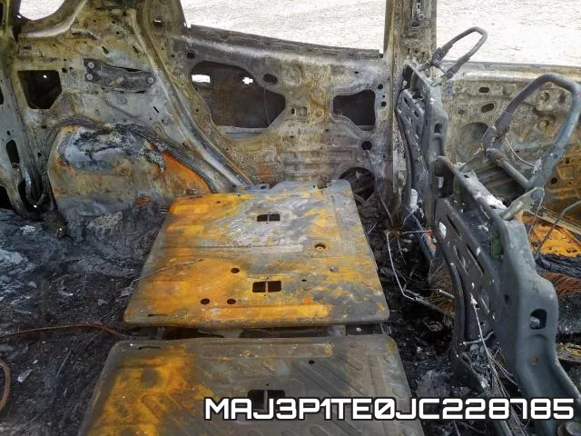 MAJ3P1TE0JC228785 фото 7