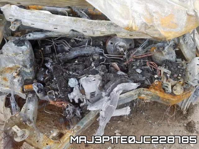 MAJ3P1TE0JC228785 фото 8