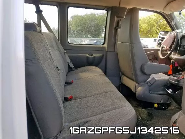 1GAZGPFG5J1342516 фото 7