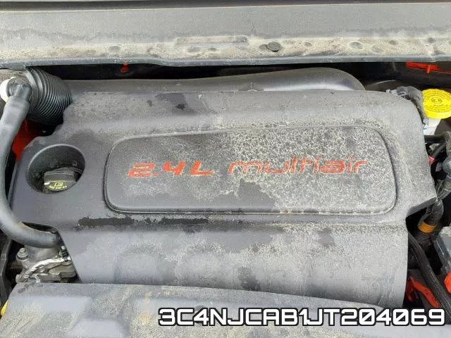 3C4NJCAB1JT204069 фото 8