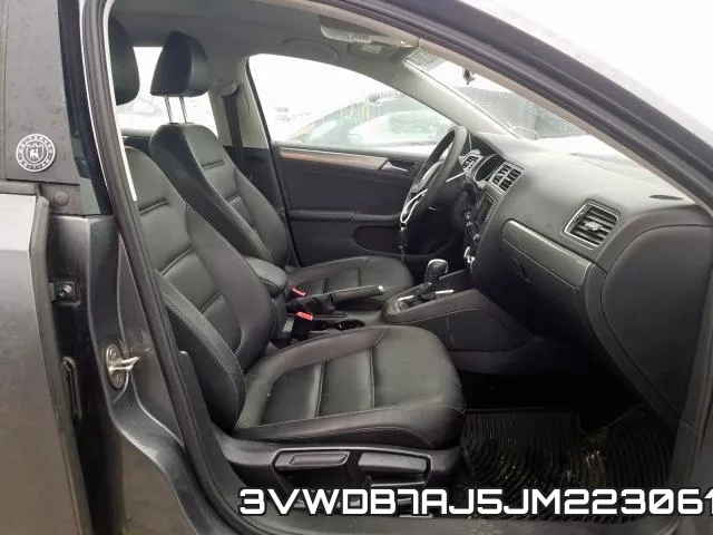 3VWDB7AJ5JM223061 фото 6