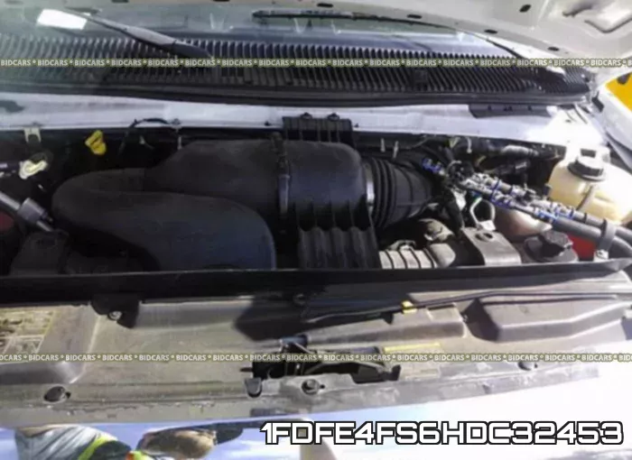 1FDFE4FS6HDC32453 фото 2