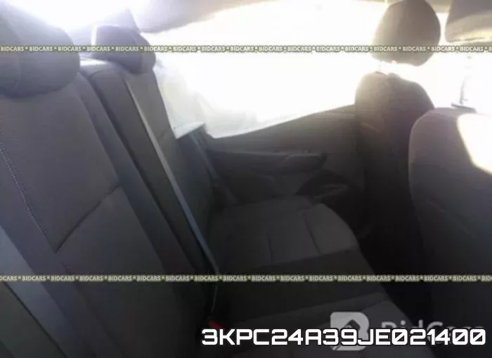 3KPC24A39JE021400 фото 9