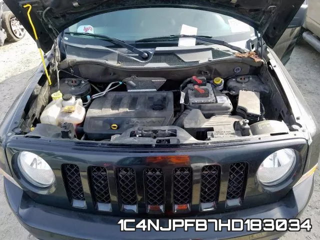 1C4NJPFB7HD183034 фото 8