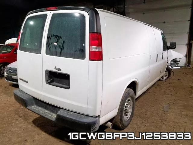1GCWGBFP3J1253833 фото 5