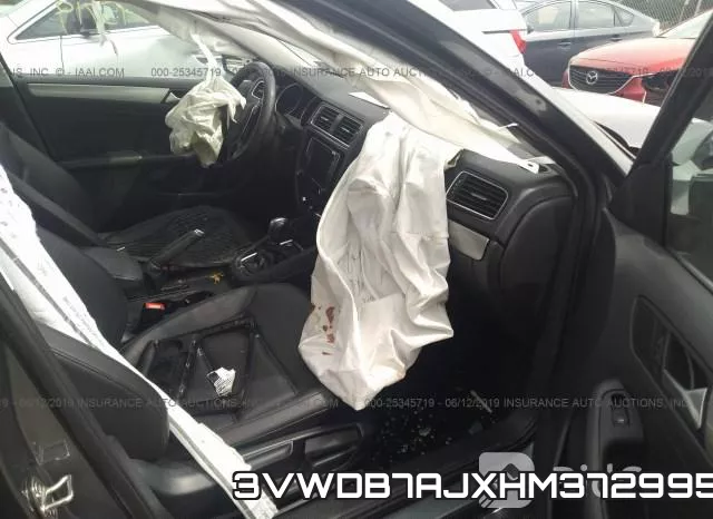 3VWDB7AJXHM372995 фото 6